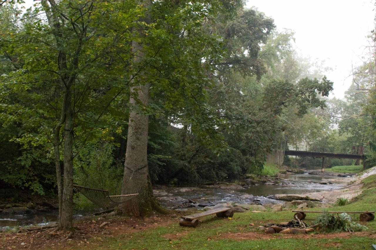 Mountain Springs Cabins Hotel Candler Exterior foto